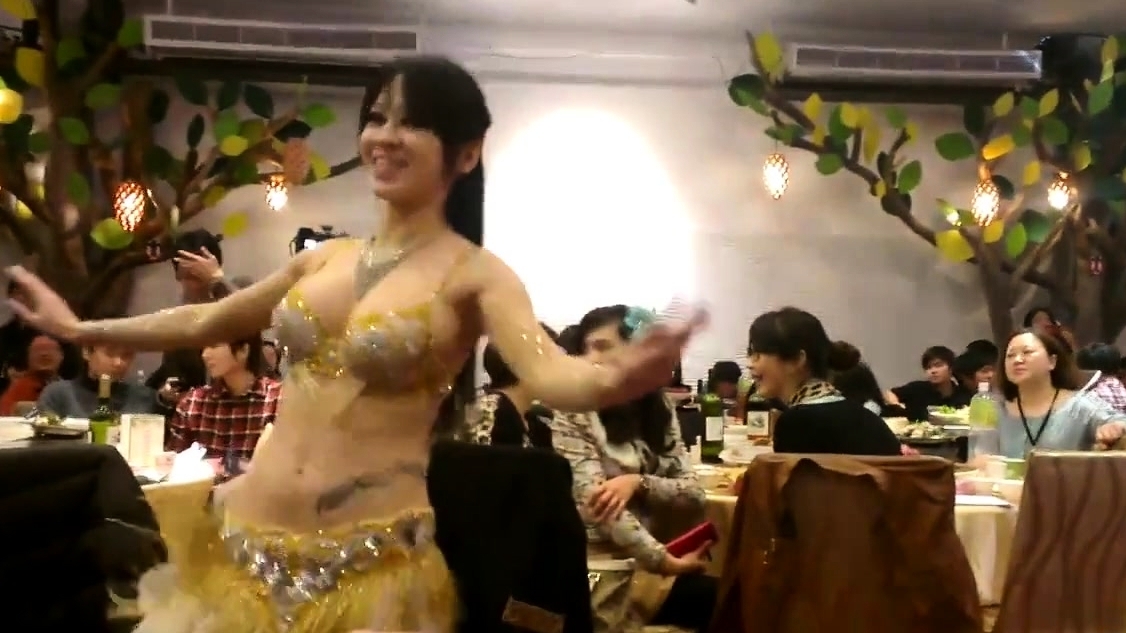 Hot Asian Dance - Free High Defenition Mobile Porn Video - Sexy Asian Belly Dancer Shake Her  Slut Boobs - - HD21.com